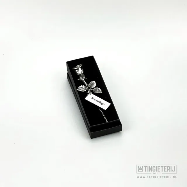 De tingieterij Roosje met label ''Beterschap'' - Sterkte wens - Hart onder de riem - symbolisch cadeau - Beterschapswens Zilver