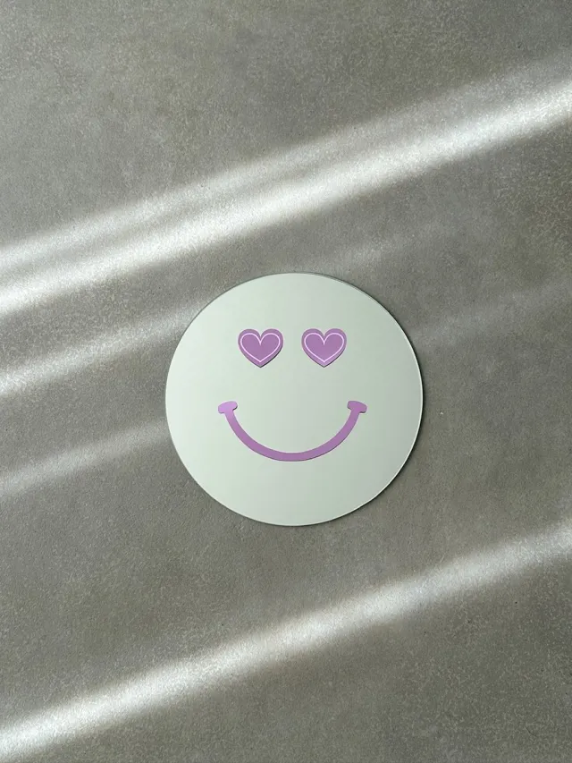 Blemzstudio hearts eyes smiley spiegel lila - 20 cm - rond