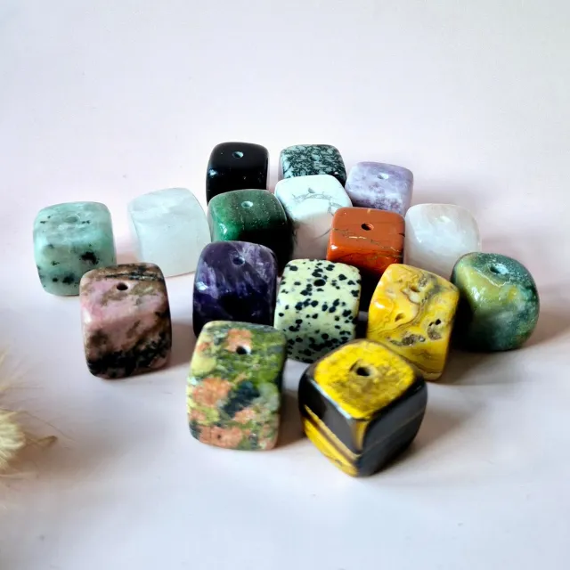 Moonlight Gemstones 20mm Edelsteen Kubus Wierook houder Meerkleurig