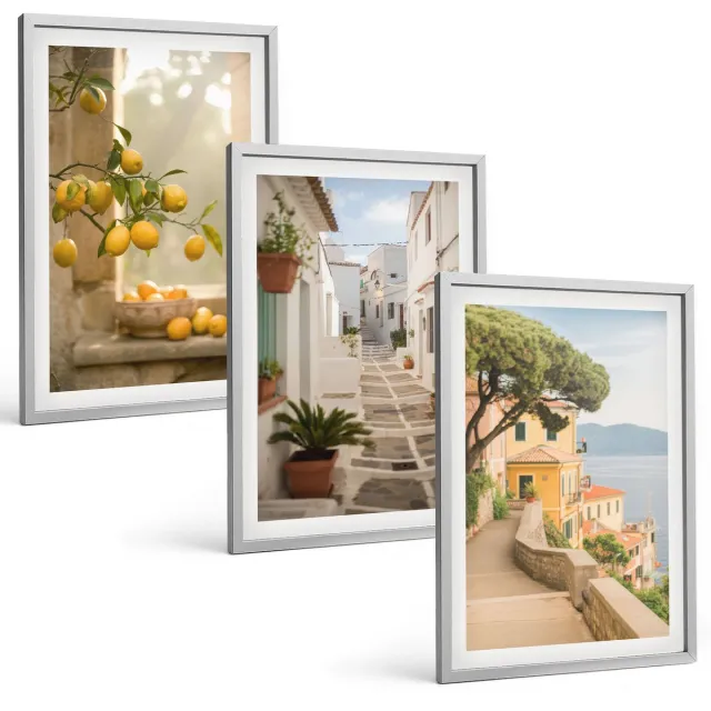 TULUP 4-Delige Schilderij Set - Uitzicht op citrusbomen vanuit het raam en architectuur aan zee. - 40 x 60 cm - Decoratieve Schilderijen - Wanddecoratie - Hal - Muurdecoratie Zilveren lijst