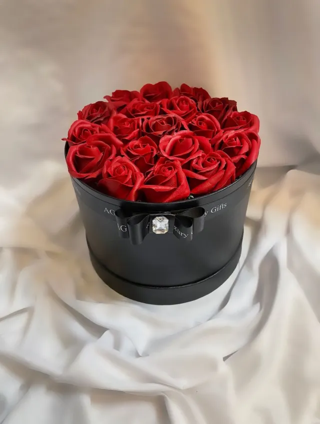 AG Luxurygift AG Luxurygifts rozen box - flower box - rozen - cadeau - valentijnsdag - soap roses - verassing - moederdag - liefde Rood