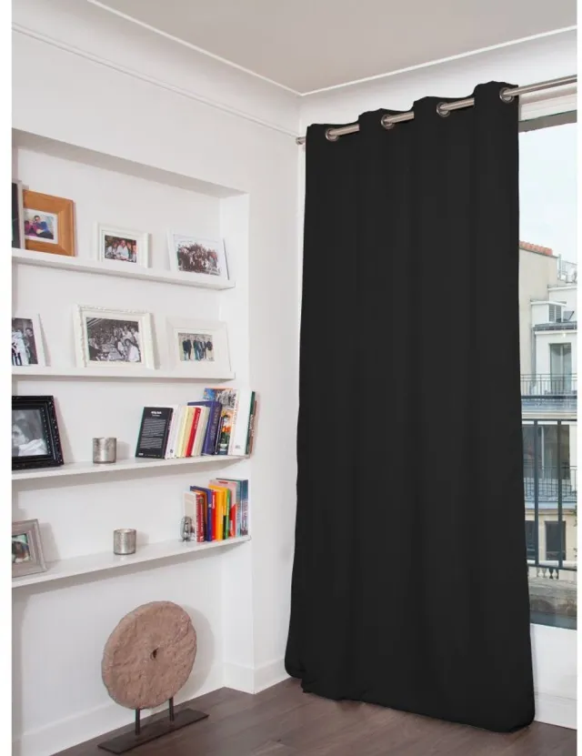 Moondream DecibelControl™ 3in1 Geluidsisolerend gordijn | Thermo Winter+Zomer | 100% Verduisterend | Gepatenteerde Technologie | EU-fabricaat | Fluweel | Oogjes | Zwart MC710 | 130 x 250 (BxH) cm