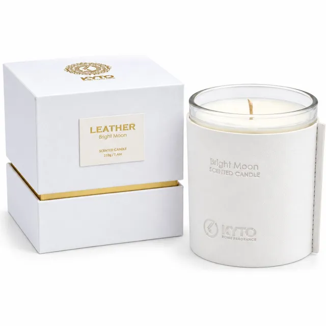 Kyto Geurkaars in glas, cadeauset voor mannen en vrouwen - 40 uur brandduur, ontspanningscadeau en woondecoratie met edele vegan lederen hoes, geur: vanille amandel cederhout bergamot (Bright Moon)