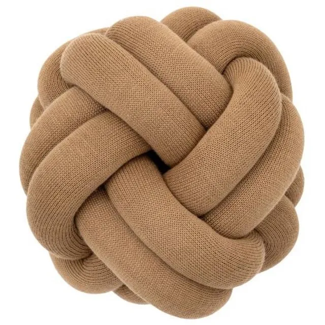 Design House Stockholm Knot Kussen 30x30 Camel Beige