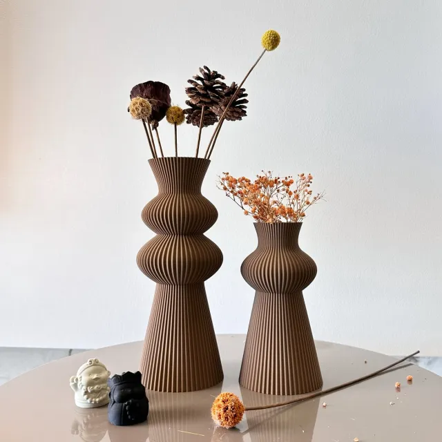 Dutchers 2-Delige Set Decoratieve Vazen met Golfpatroon – Japandi Decoratie - Trendy Vaas -Artistieke Vazen voor Droogbloemen – Moderne Woondecoratie voor Woonkamer, Hal, Bureau of Kast Bruin