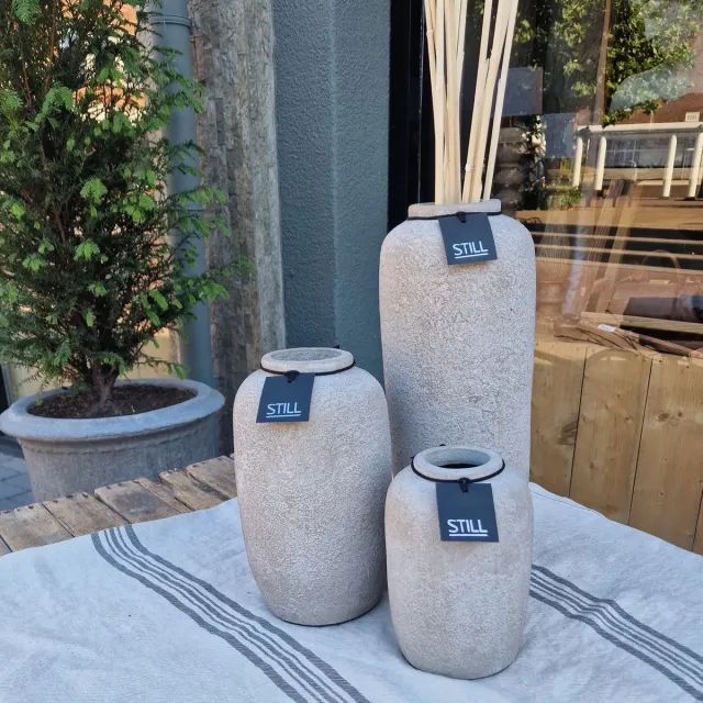 STILL FLESVAAS| Small| KLEUR LIGHT (BEIGE/ZAND)|AARDEWERK| 20 cm hoog