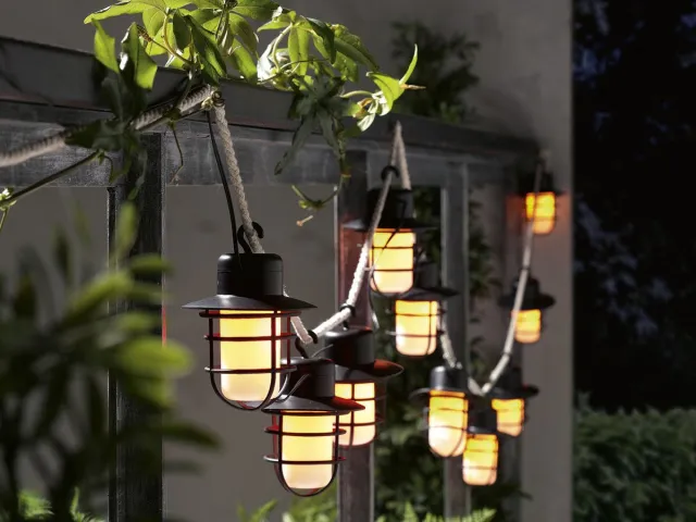 Vintag Solar Lichtsnoer 2M - Tuinverlichting - Lichtsnoer Zonneenergie - 6 Stuks - Flikkerend Vlammeneffect - 30 CM Tussenruimte - Sensor lamp - kampeerverlichting