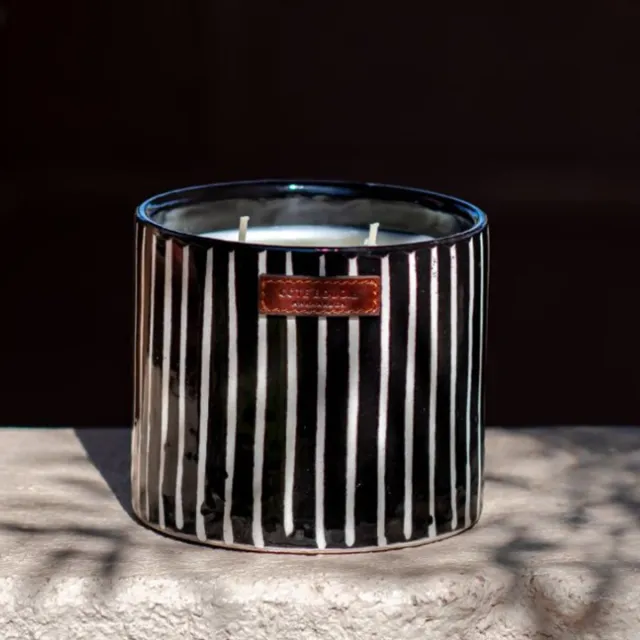 Côté Bougie geurkaars Zebre - Mandarine/majorelle Large Zwart