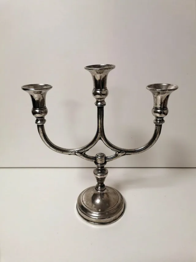 Kurz Edeltin Kandelaar - 3 armen - Kurz edeltin - 29 cm. Zilver