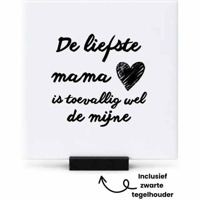 Hacebo De liefste mama met zwart hart tegeltje met tegelhouder - Mama - Liefste mama - tegeltjes met tekst - moederdag cadeautje - Cadeau voor mama - Verjaardag - Geschenk - Cadeau - Gift - spreuktegels - 10.8x10.8 CM Wit