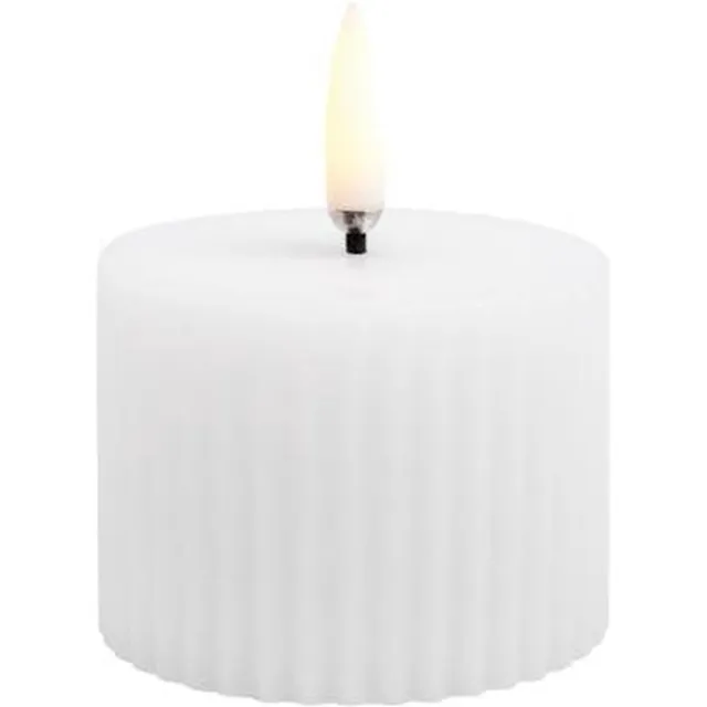 Uyuni LED Grooved Stompkaars Nordic White – Ø5,8 x H4,5 cm – 3D Vlam – Timer Wit