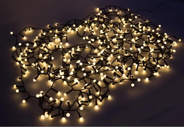 Benson Lichtsnoer - Warm Wit - 400 LED - 14,5 meter - Binnen/Buiten - IP44