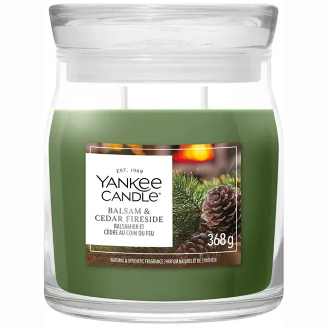 Yankee Candle Balsam & Cedar Fireside Medium Jar - tot 50 branduren Groen