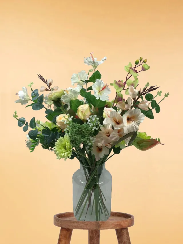 The Bloomistic Company The Bloomistic® – Zijden Boeket – 70-80 cm hoog – Kunstbloemen – 19 stelen – moederdag – nepbloemen – housewarming cadeau – decoratie – decoratie woonkamer - voor haar groen, wit, geel