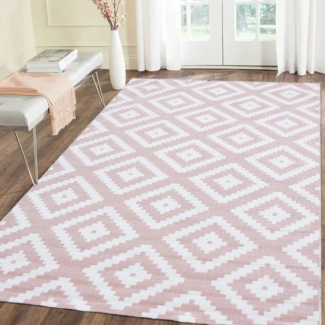 flycarpets Marlon Vloerkleed Boho - Laagpolig - Roze / Wit - 160x230 cm