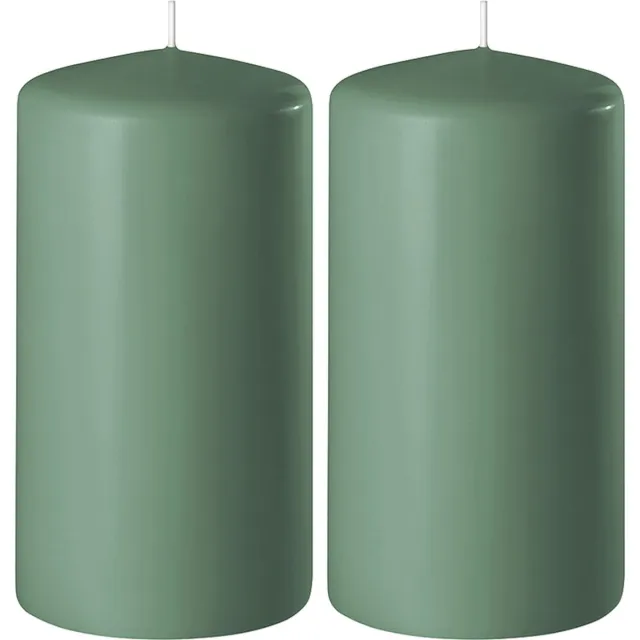 Enlightening Candles 2x Groene cilinderkaarsen/stompkaarsen 6 x 8 cm 27 branduren - Geurloze kaarsen groen - Woondecoraties
