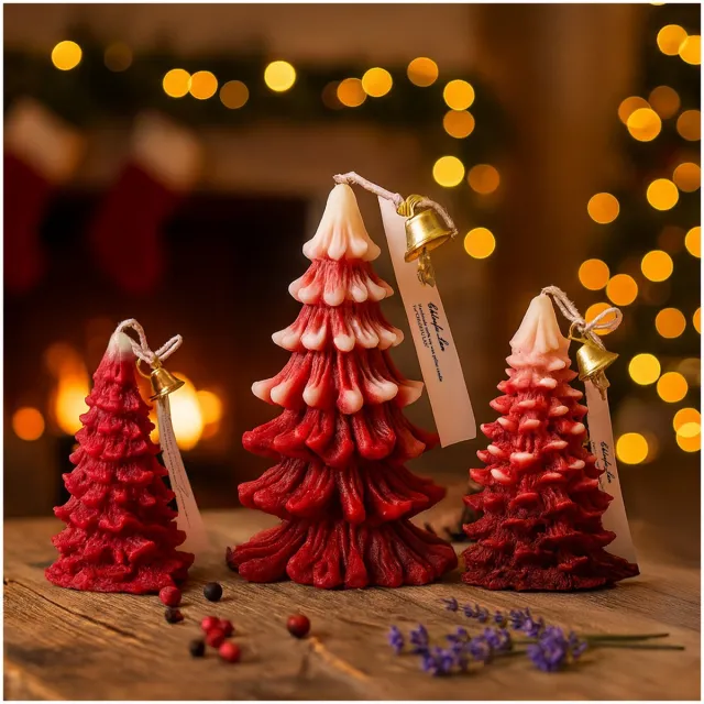 MMOBIEL Set van 3 Kerstboom Kaarsen van MMOBIEL – Handgemaakte Soja Wax Geurkaarsen in Groot, Medium & Klein - Jeneverbes & Lavendel Geur – Kerstdecoratie voor Binnen - Cadeau Ideeën voor Kerst - Rood