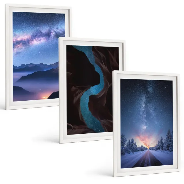 Coloray 3-Delige Schilderij Set - Nachtelijke Hemel, Bergen, Kloof En Winterlandschap - 40 x 60 - Wanddecoratie - Woonkamer Decoratie - Decoratieve Schilderijen Witte lijst