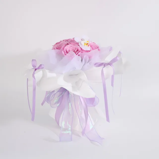 La Roselle Amsterdam Kunstbloemen Boeket – Geurende Lichtroze Kunstrozen met Orchidee met strikjes Lichtroze, Wit, Lila
