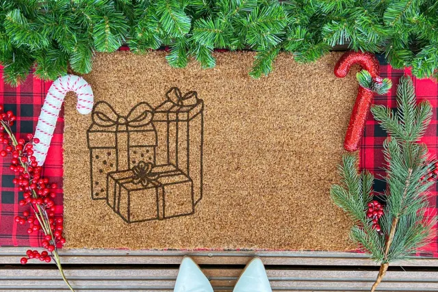 Laser Point Christmas Gift | 60x40 cm | Nieuwe huis cadeau | Ingangsmat | Deurmat met stijl | Verhuizing cadeau | Praktisch & trendy | Perfect voor binnenkomst | Cadeau voor nieuwe woning Bruin | Zwart (Gravering 60x40)