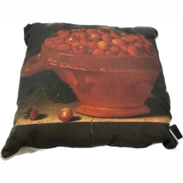 Madison sierkussen 50x50 cm Raspberry dark Grijs