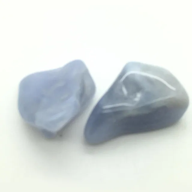 Vandaar Edelstenen Chalcedoon edelstenen 2 trommelstenen ca 1.5 x 2 x 1 cm blauw