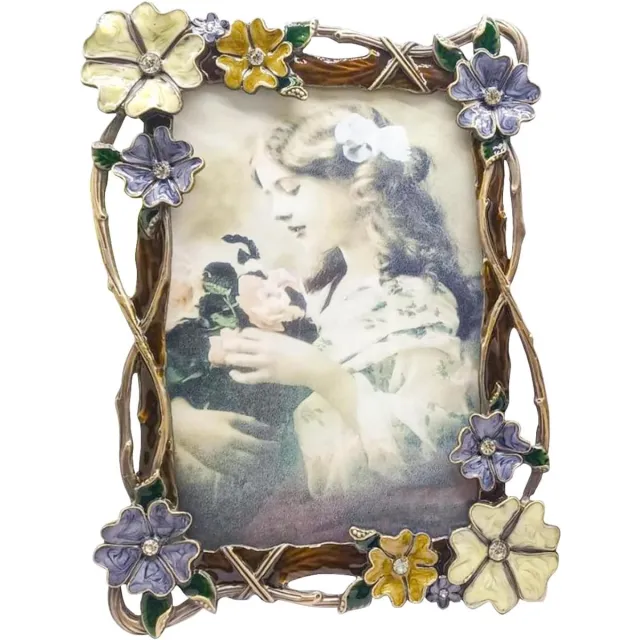 Daity Een vintage fotolijst - vintage fotolijst van hars - decoratieve wanddecoratie - unieke fotolijst met rozenreliëf voor op het bureau of aan de muur (paars).