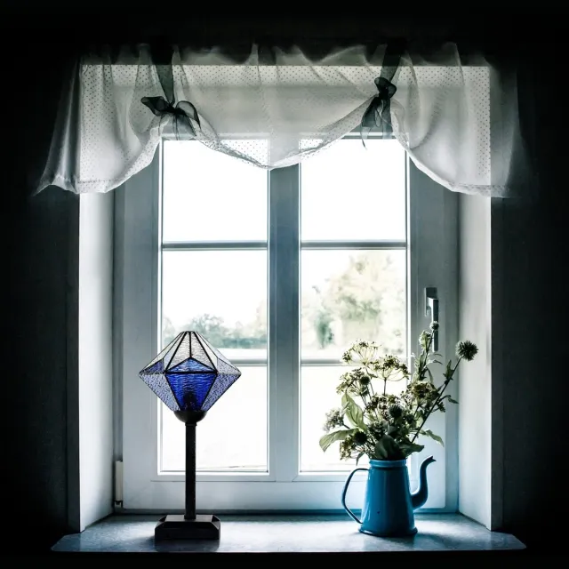 Coloured by Art Tiffany Tafellamp Akira Blue - Art Deco Trade Blauw