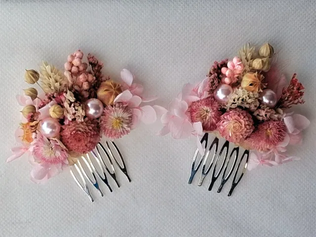 Bloemen en Decoratie 4U Modern en romantische bruidshaarkamen ,Een set, boho haaraccessoire met gedroogde en gestabiliseerde natuurlijke bloemen, voor boho bruiloft en feestelijke gelegenheid/ bruidsspeld licht roze, roze beige