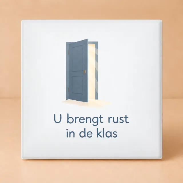 Bedruk King Rustgevende Nieuwjaarsstart met Meester Tegel – Sfeervolle Gouache Wanddecoratie voor Leerkrachten en Klassen - 11 x 11 cm Wit