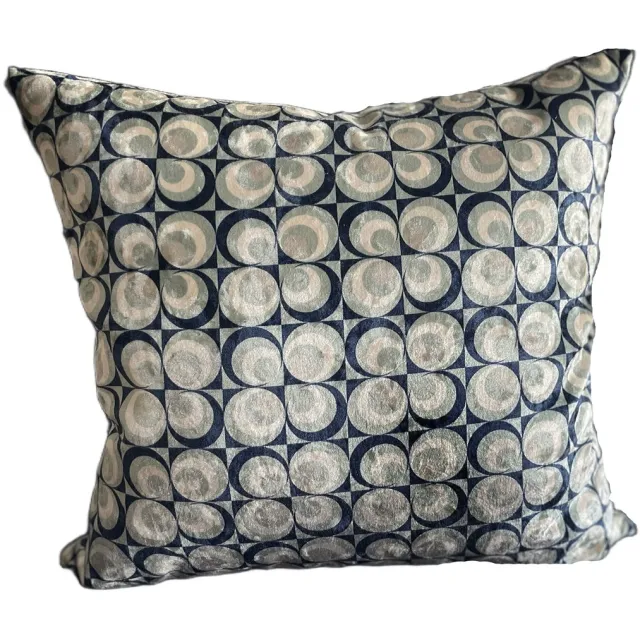 Zippi Design '70 Art Ocean Sierkussen 45 x 45 cm kleur blauw groen zilver - ACTIE nu inclusief veren vulling!