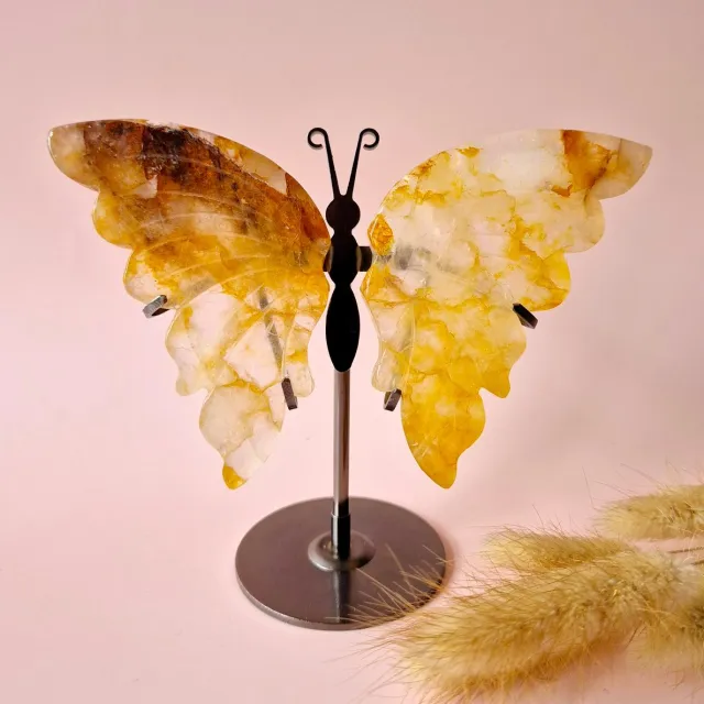 Moonlight Gemstones Golden Healer Butterfly Edelsteen Crystal Carving met Metalen Standaard vlinder