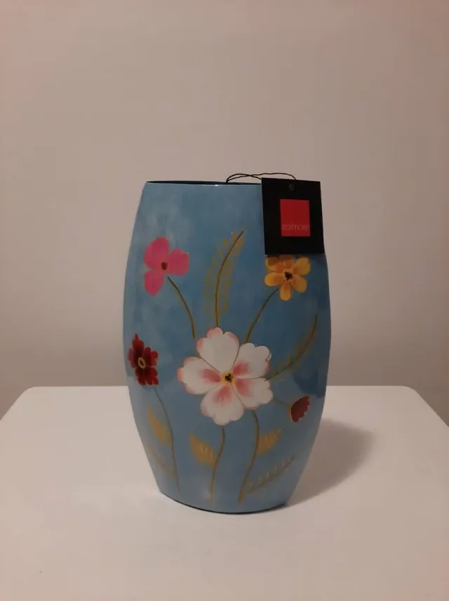 Colmore by Diga vaas metaal light bleu bloemen-enamel IR-20x9x32cm blauw