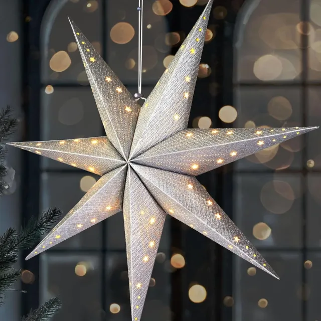 Brubaker LED Kerstster om op te Hangen - 60 cm Papieren Ster met 7 Punten - 3D Adventsster - Werkt op Batterijen, Hangend en Verlicht - Raamdecoratie Lichtster - Zilver Zilver Stermotief