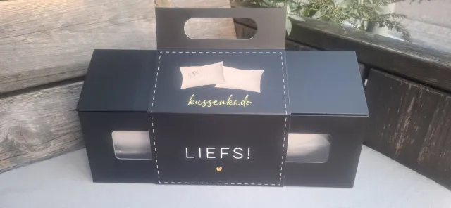 Natural Flower Cards KussenKADO - Kadootje - in geschenkverpakking zwart