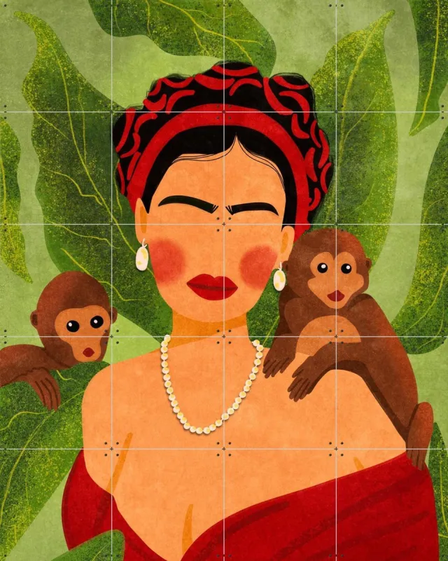 IXXI Frida and Monkeys, Raissa Oltmanns - 80 x 100 cm - Grote wanddecoratie en posters - Illustraties, Kleurrijk, Retro, Trap, Woonkamer, Badkamer Rood / Groen