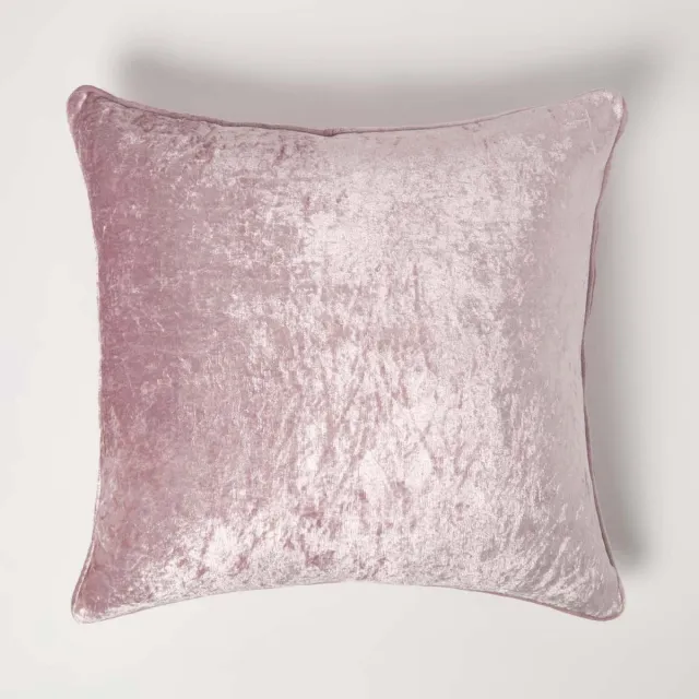 Homescapes decoratieve kussenhoes van geplet fluweel in roze, 45 x 45 cm