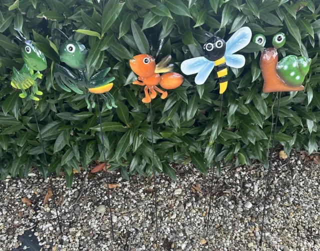 Impuls Metalen deco tuinstekers " Insecten en Slak "- Set van 5 stuks - diverse kleuren - hoogte 60 x 15 x 1 cm - Tuinaccessoires - Tuindecoratie - Tuinstekers Meerkleurig - Insecten en slak