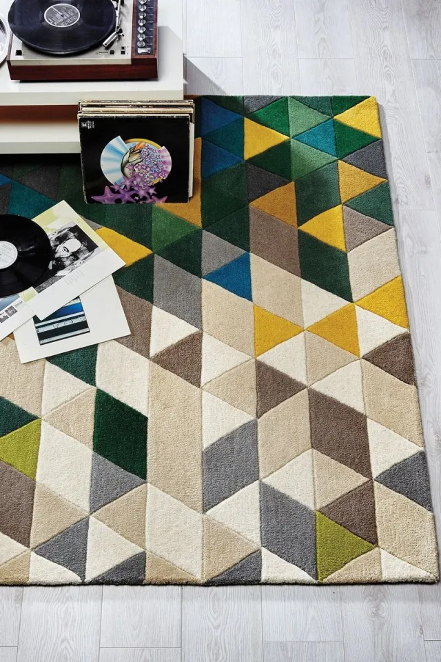flycarpets Prism Modern Laagpolig - 100% Wol - Driehoek Vloerkleed - Groen / Multi - 200x290 cm
