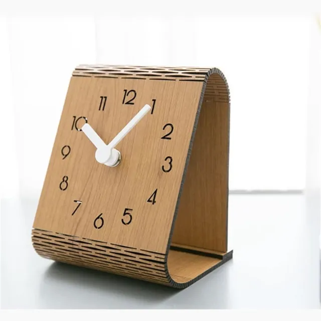 carmdering Amerikaanse - Klassieke Tafelklok - Pendule Klok - Fluisterstille Werking - Duidelijke Wijzerplaat - Duurzaam Metaal - Elegant Design - Perfect Voor Slaapkamer - 1 Stuk Geel