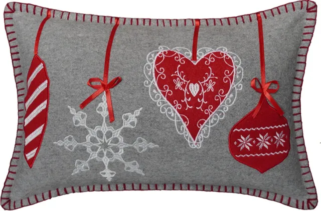 Urbane Hide 30x50 cm Kussenhoes | Kussenhoezen | Kussenhoesjes | Geborduurd & Patchwork | Hangende Ornamenten | Wol | Grijs/Rood/Wit | Zonder Binnenkussen Type C