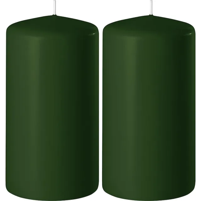 Enlightening Candles 2x Donkergroene cilinderkaarsen/stompkaarsen 6 x 8 cm 27 branduren - Geurloze kaarsen donkergroen - Woondecoraties