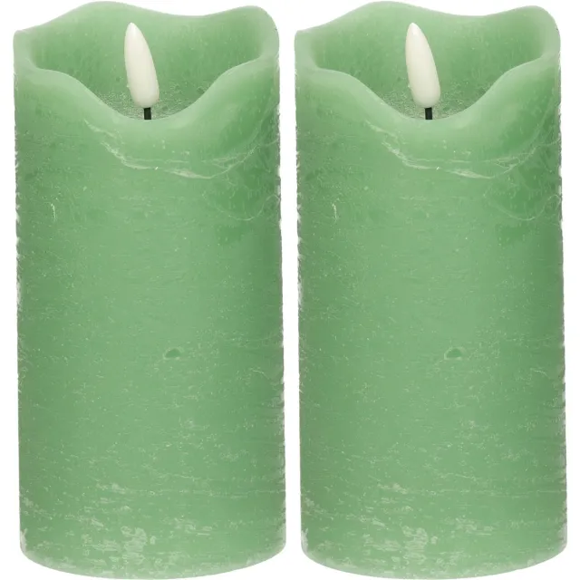 Stern fabrik LED kaars/stompkaars - 2x - mintgroen - D7,5 x H15 cm - timer - 3D vlam