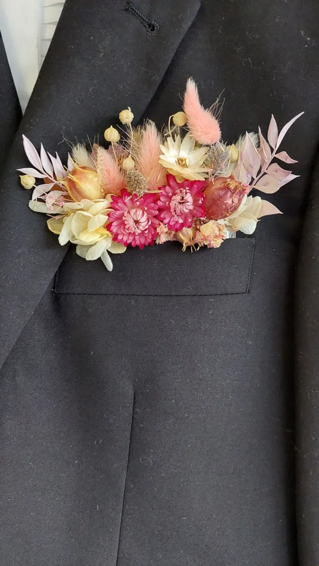 Bloemen en Decoratie 4U Trendy en stijlvol zakboutonnière voor bruidegom met gedroogde bloemen, boutonnière bruidegom, corsages bruidegom Wit, zacht roze lila, roze, beige