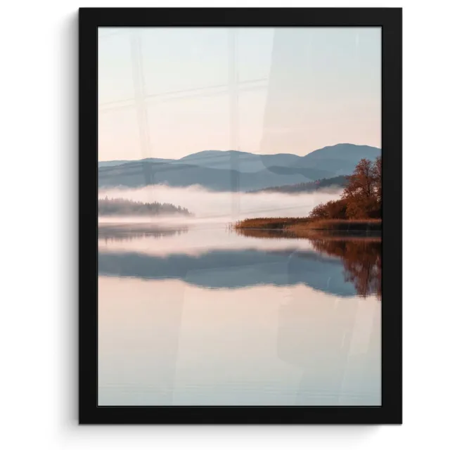 FrameYourWall Poster in lijst - Fotolijst 30x40 cm - Posters - Water - Bomen - Mistlaag - Posterlijst zwart - Decoratie - Wanddecoratie woonkamer - Muurdecoratie slaapkamer
