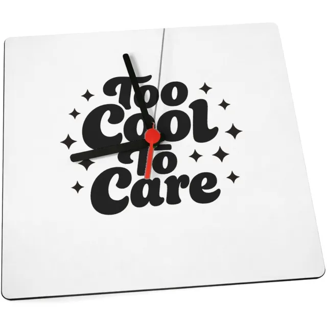 Mr Cadeautjes Klok 19 x 19 - design Grote retro tekst met speelse symmetrische sterren rond een | cadeau Wit
